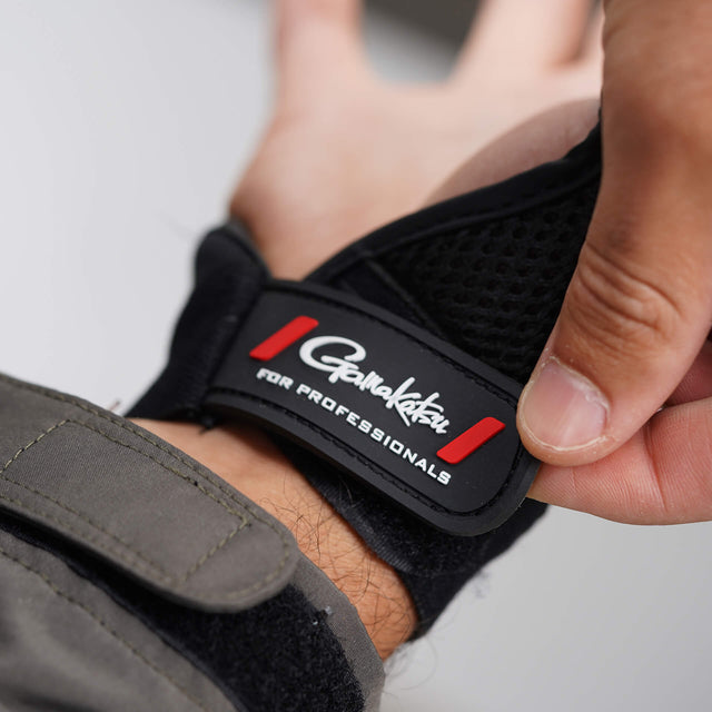 Casting Protection Glove